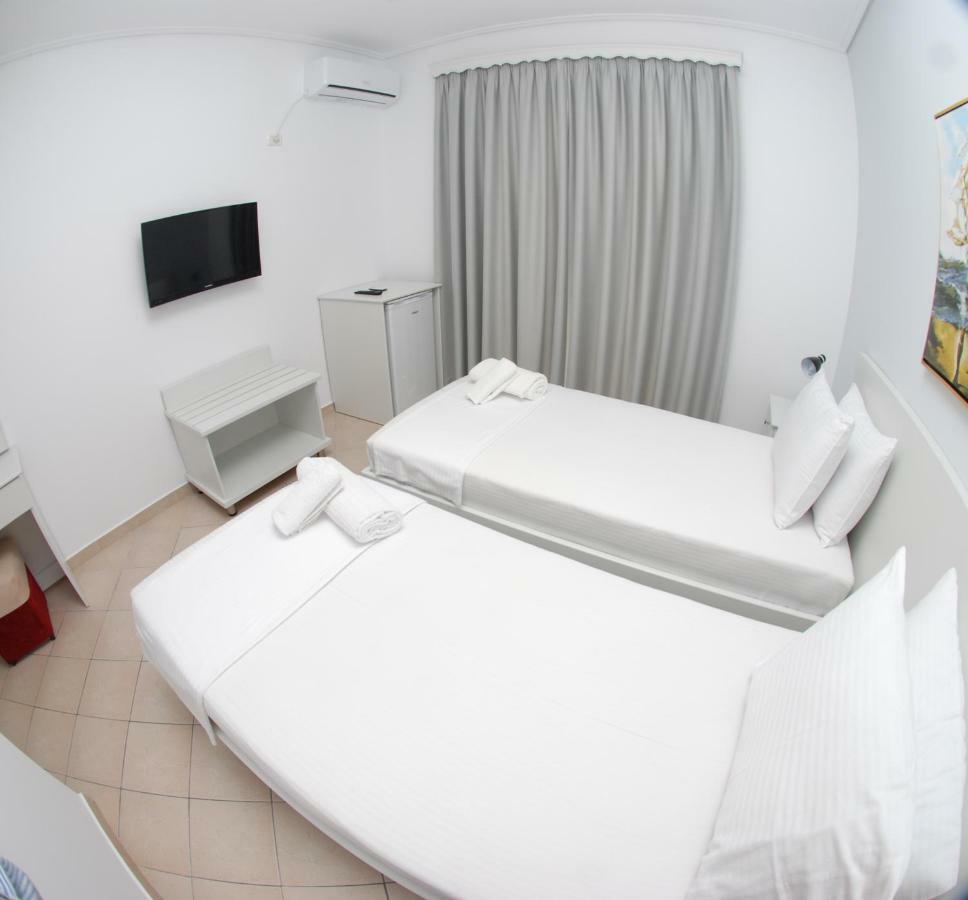 Hotel Ms Sarandë Eksteriør billede