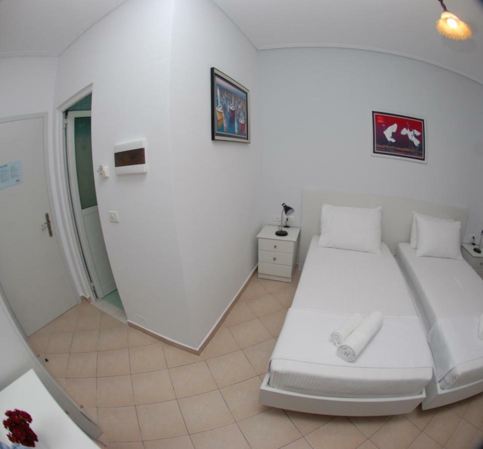 Hotel Ms Sarandë Eksteriør billede